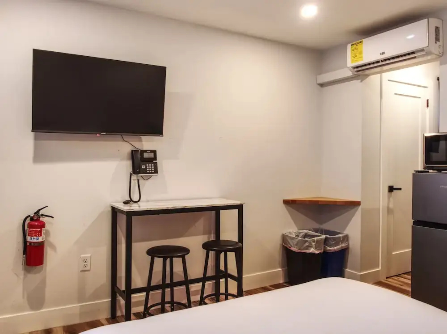 Vermont Suites