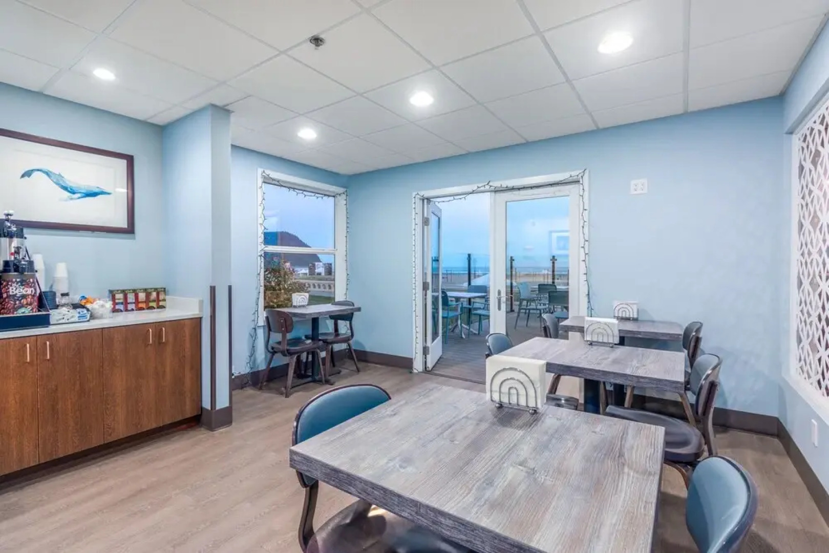 Seashore Inn on the Beach