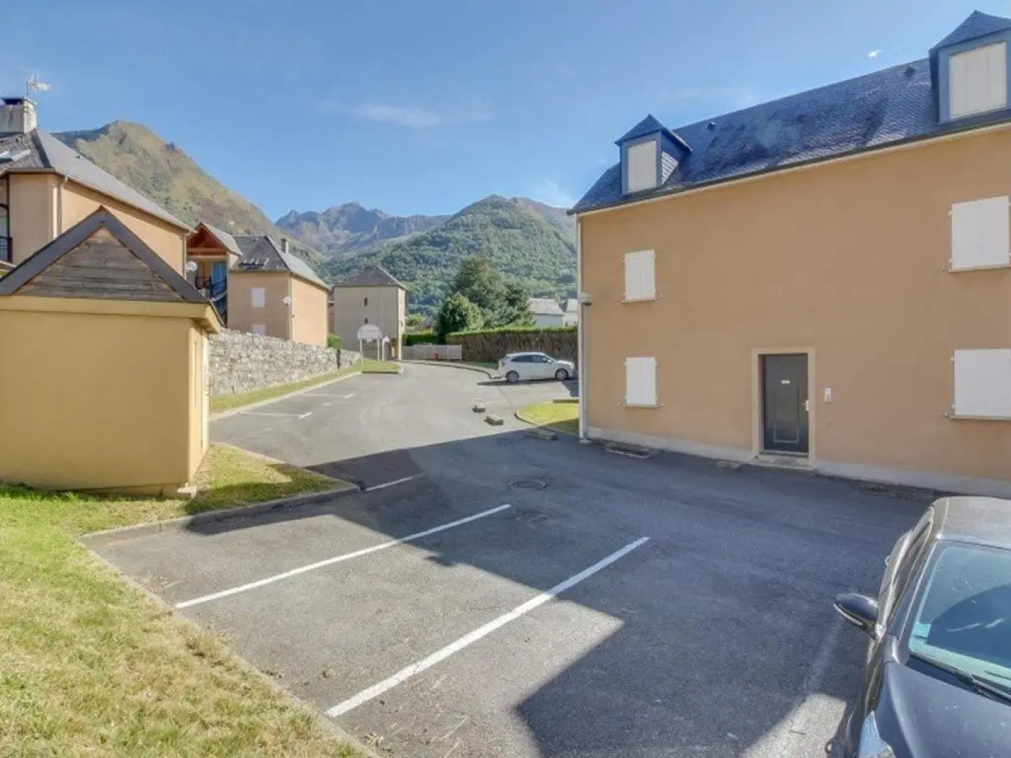 Appartement Esquièze-Sère, 3 Pièces, 6 Personnes - Fr-1-402-26
