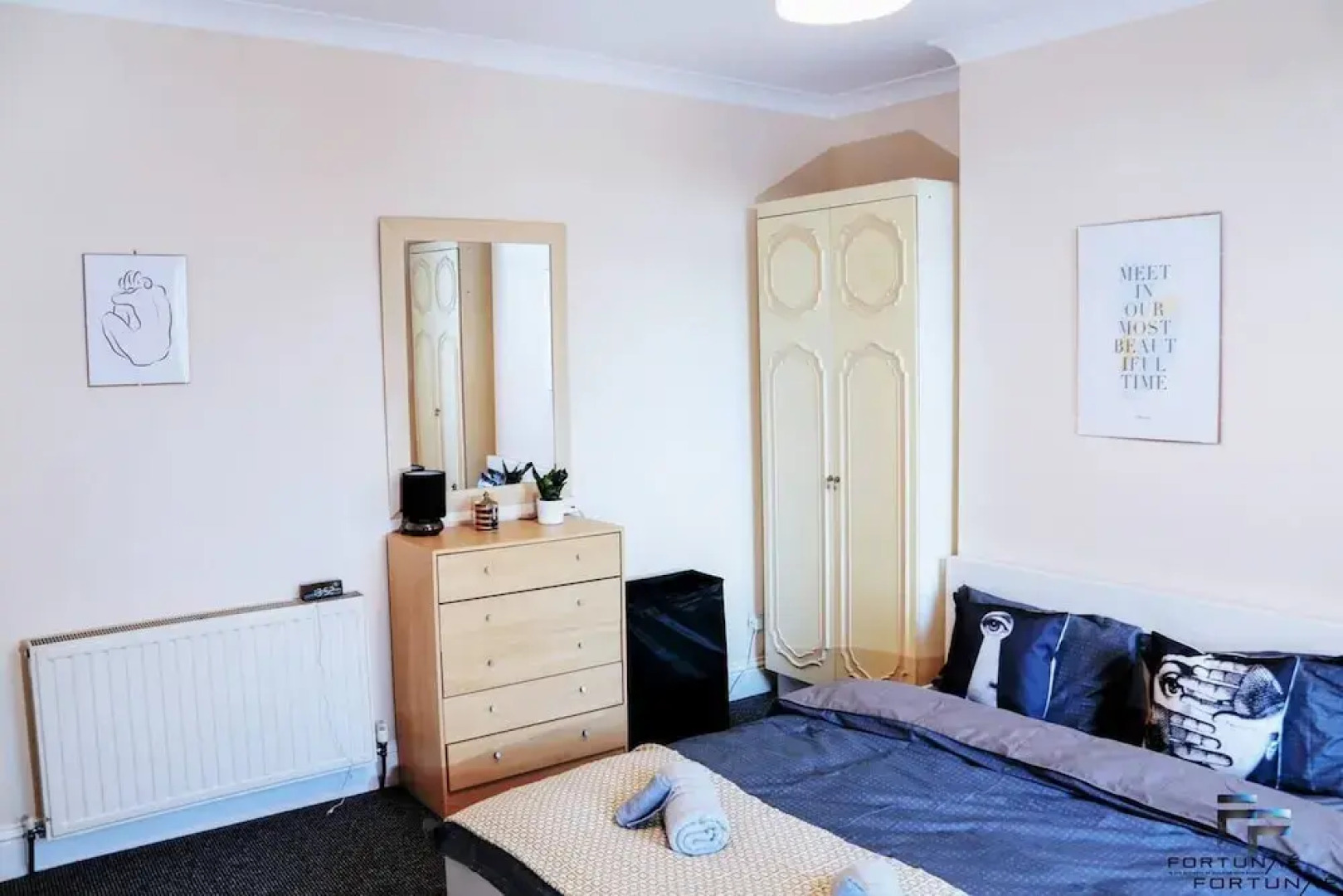Beautiful 5-bed House Roker Beach