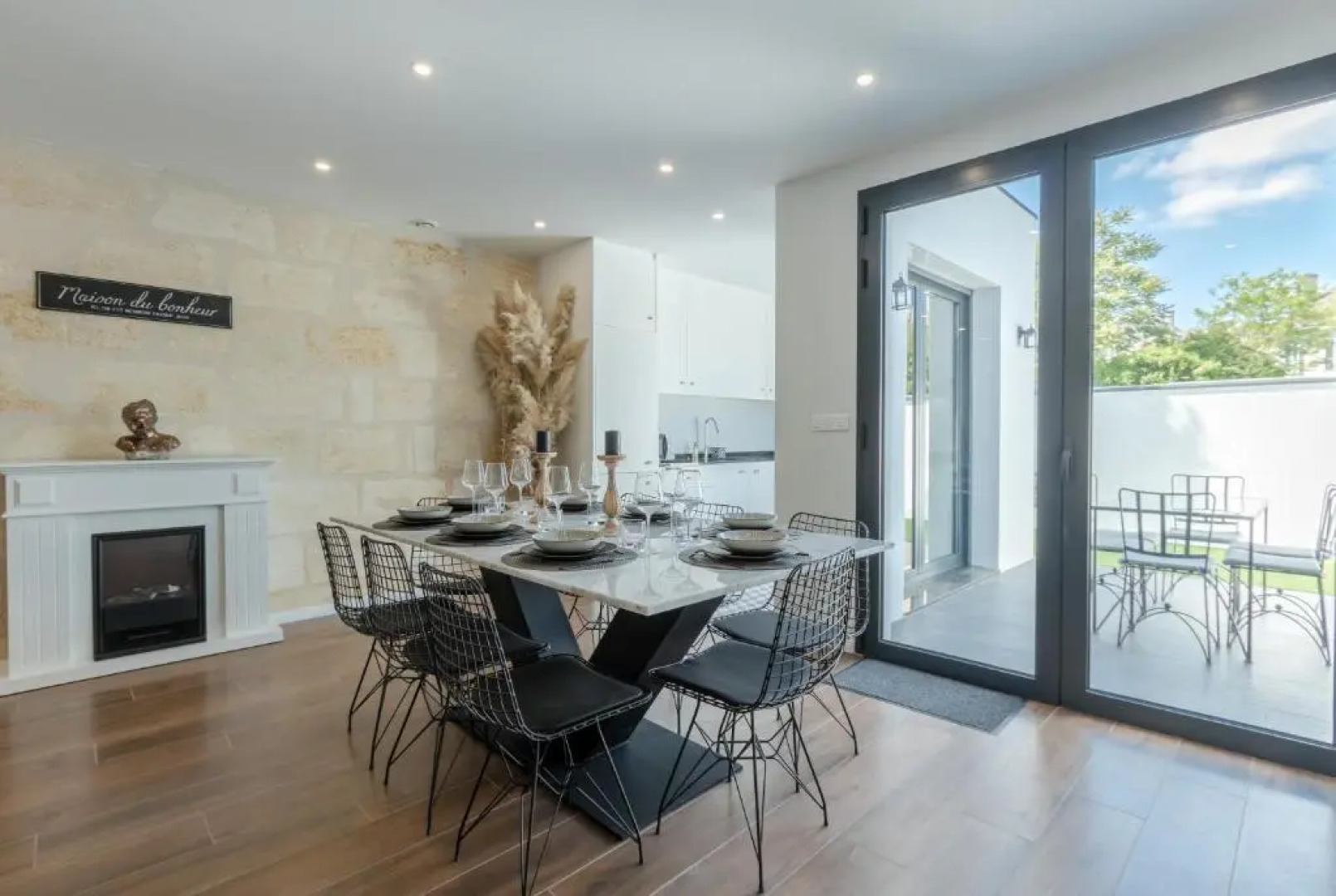 Echoppe Typique de Bordeaux Renovee 3 Ch./3 Sdb