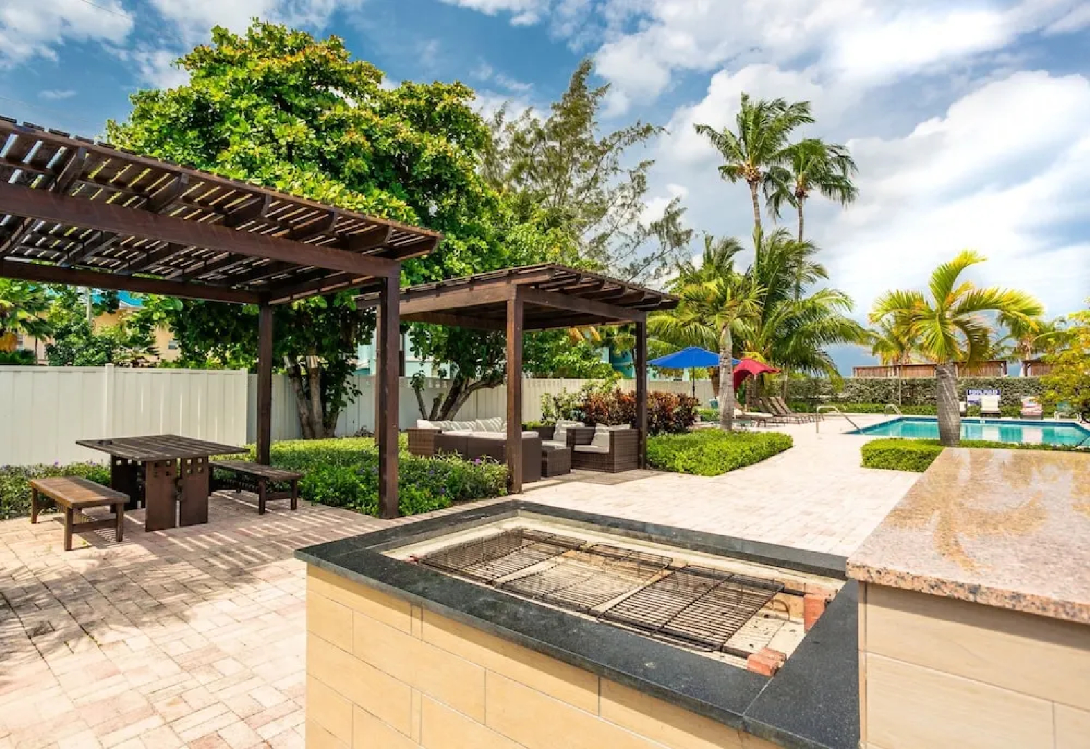 Island Pines by Cayman Villas