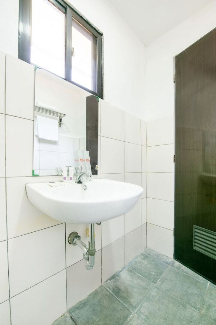 OYO 194 Treasure Point Bataan