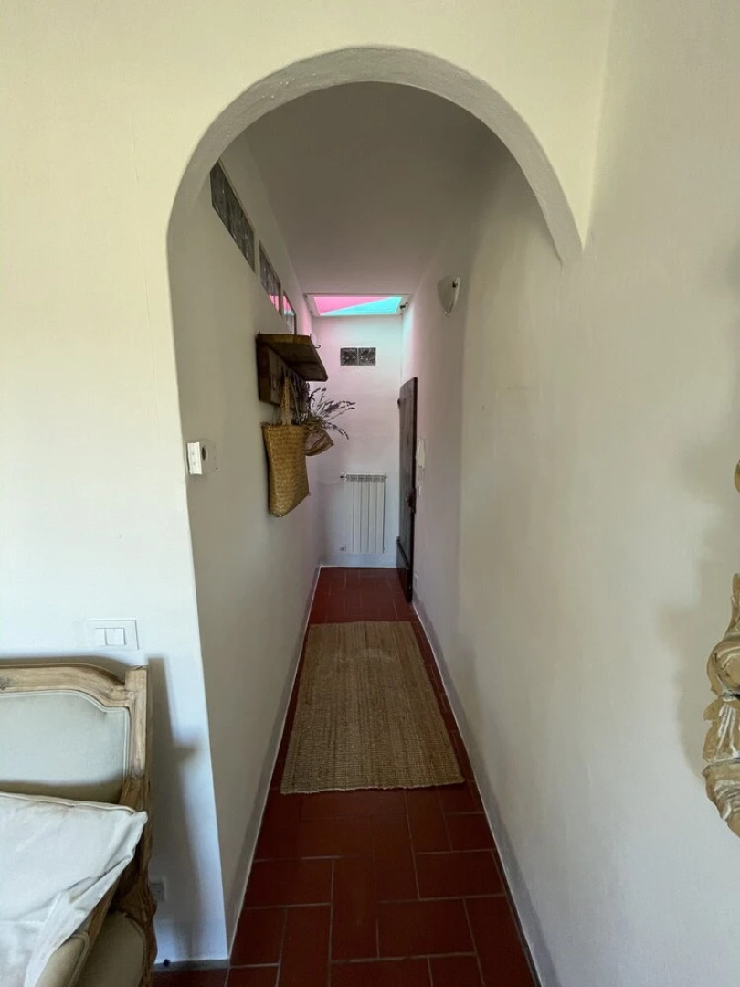 Stunning View, 2-bed Apt in Barga, Lucca,tuscany