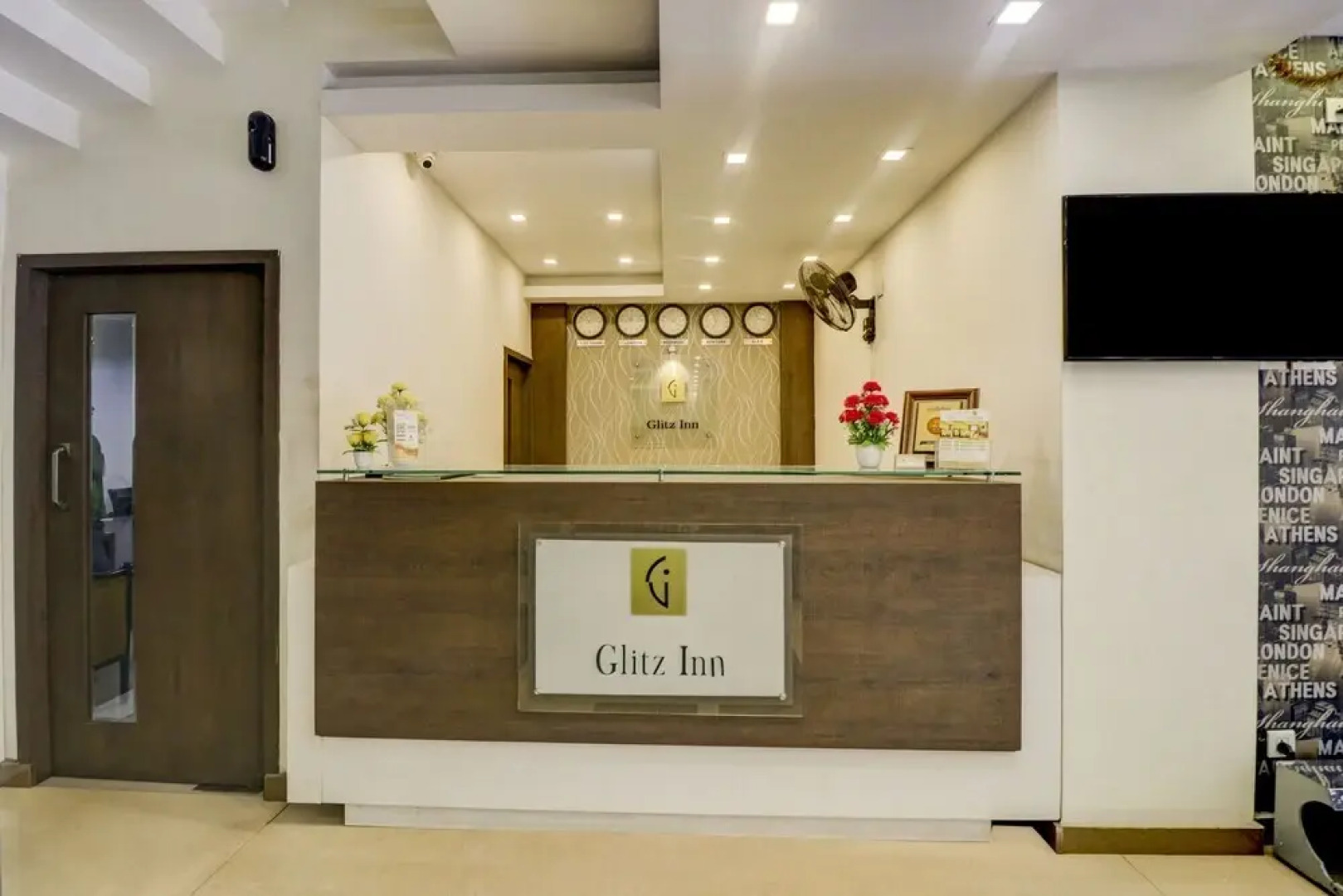 Glitz Inn