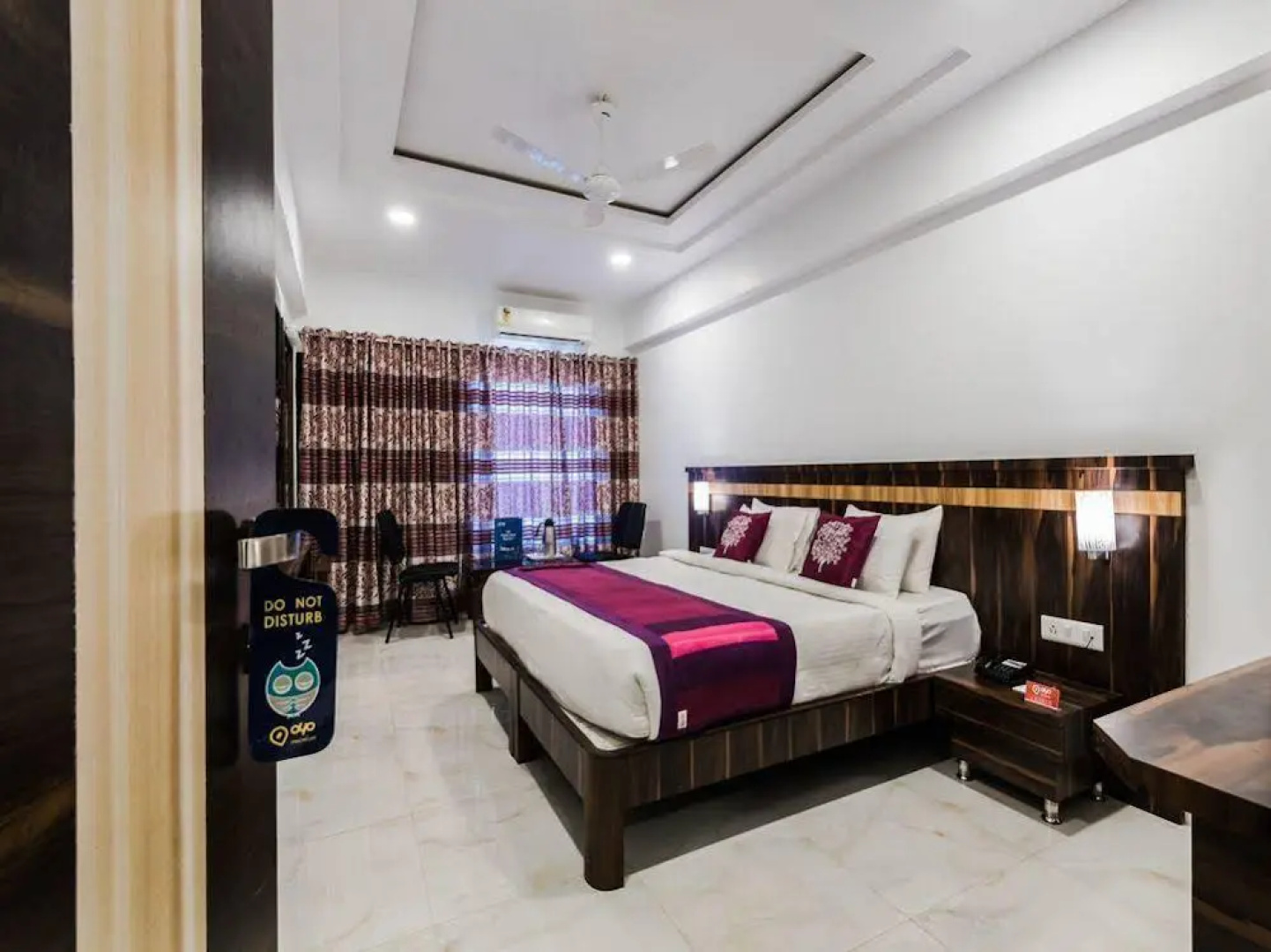 OYO Premium Lonavala Old Highway