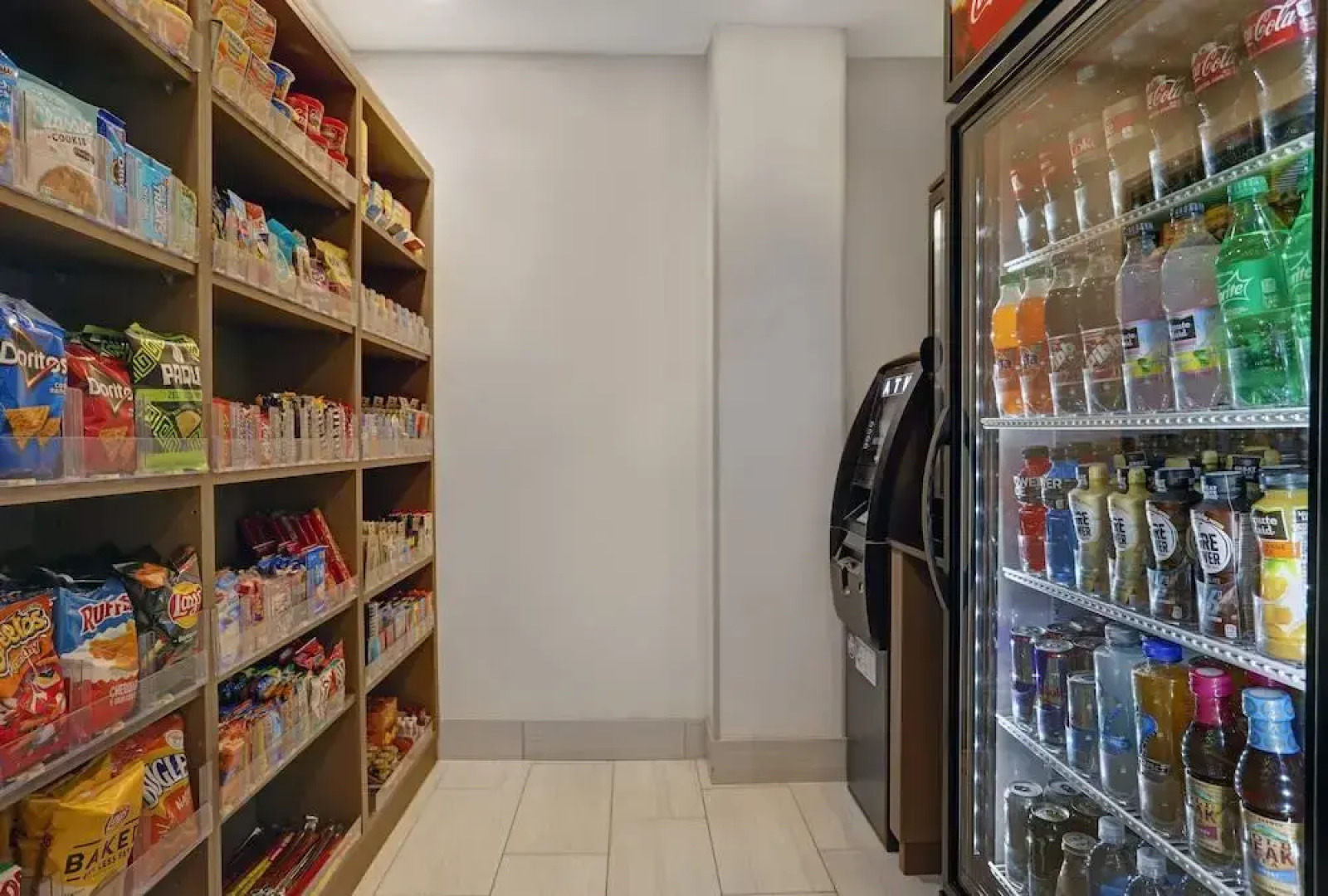 Holiday Inn Express & Suites Lenexa Overland Park Area