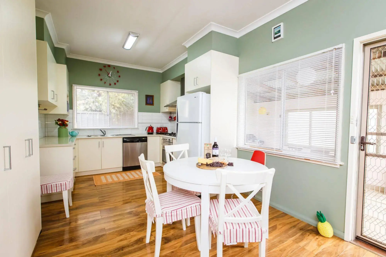 Indulge Homes - 77 Olive