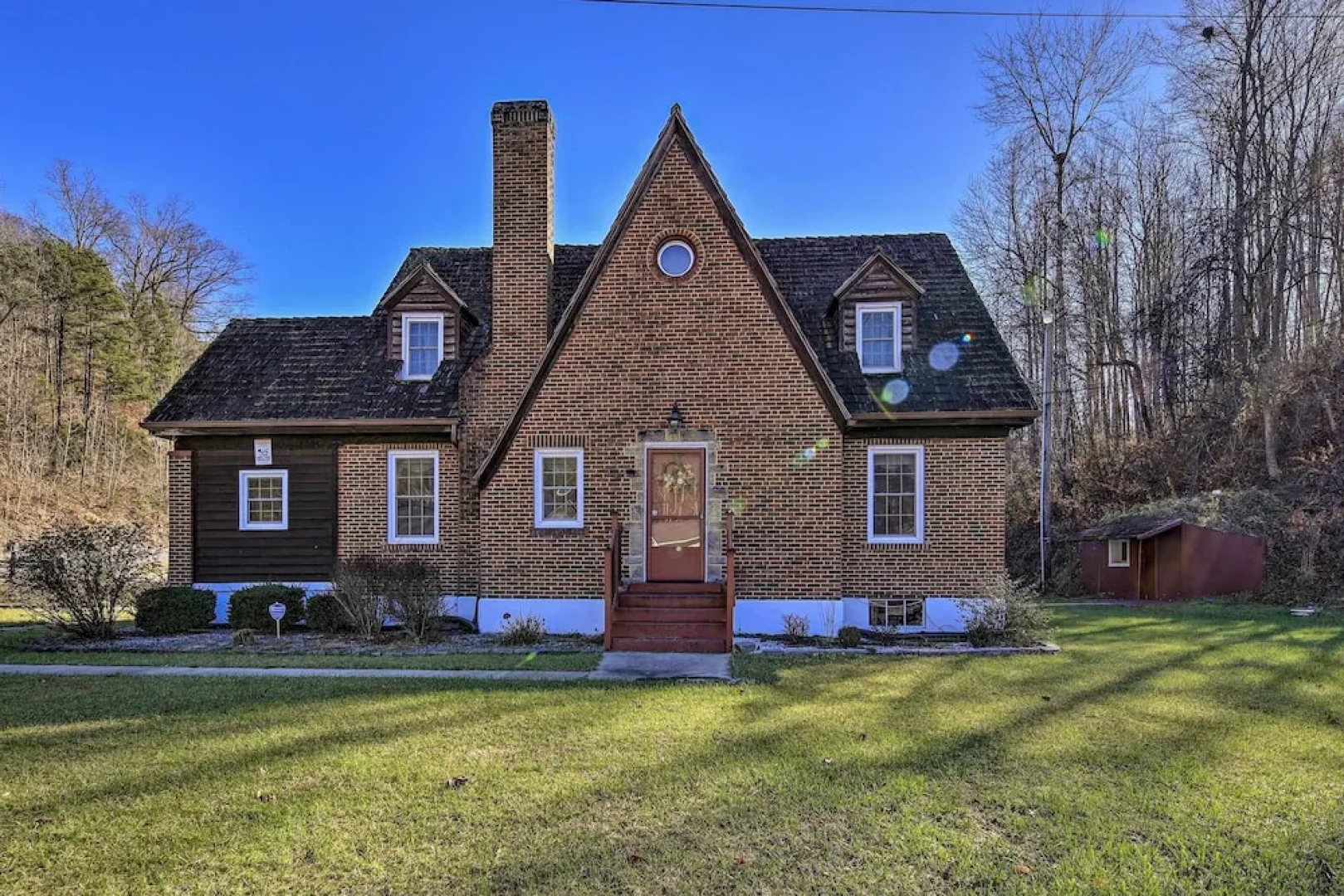 Half-mi to Dawkins Rail Trail: Family Home w/ Yard