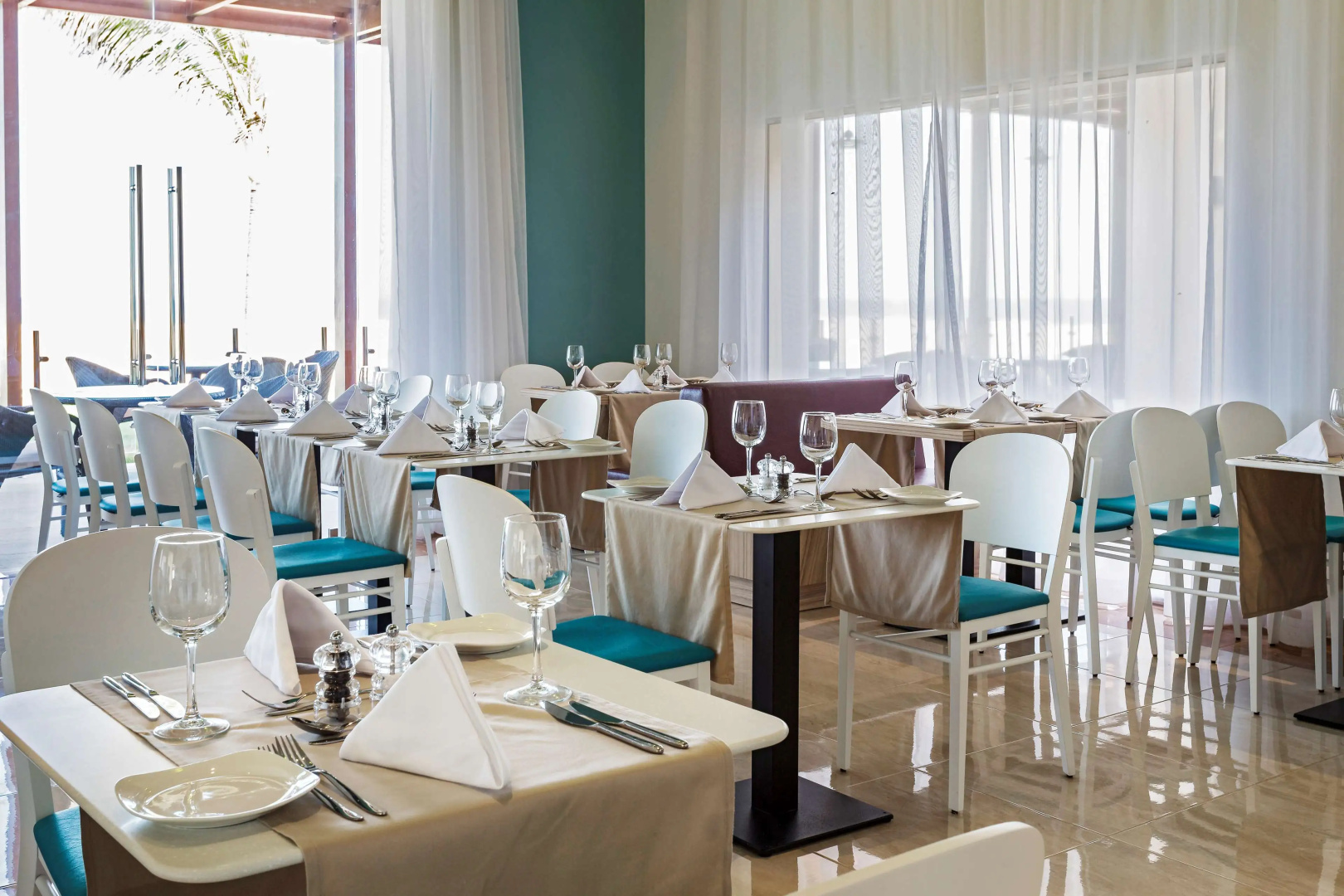 Отель Park Inn by Radisson Hotel & Residence Duqm