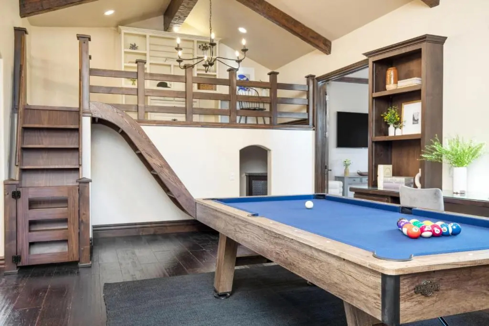 Sky Lantern by AvantStay Stunning Oasis w Pool Hot Tubs Volley Ball Court Home Office