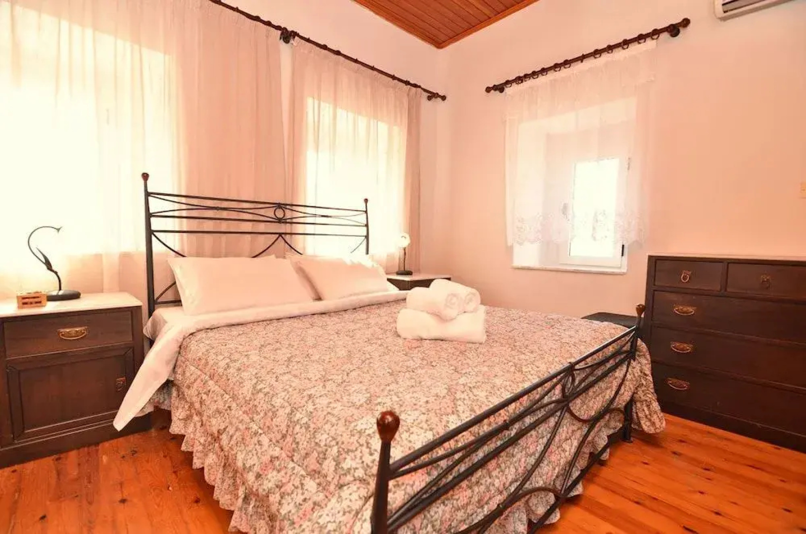 Areopoli Sofia Old Town Inn