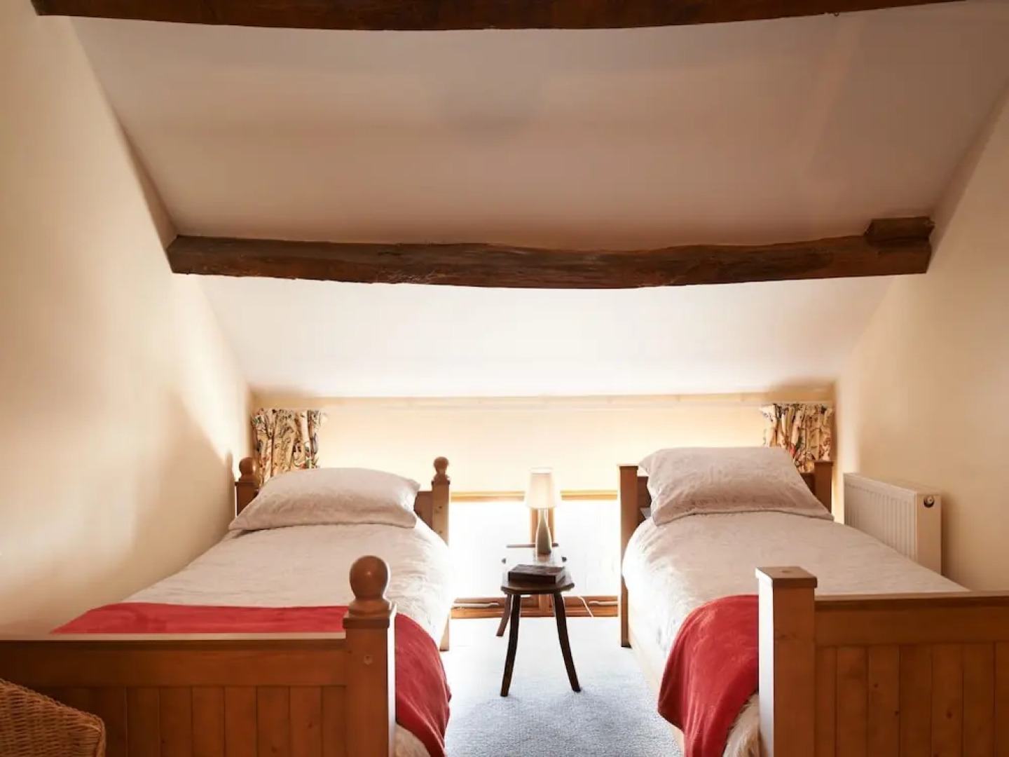 Rural and Comfortable Home Surrounded by the Nature of Brecon