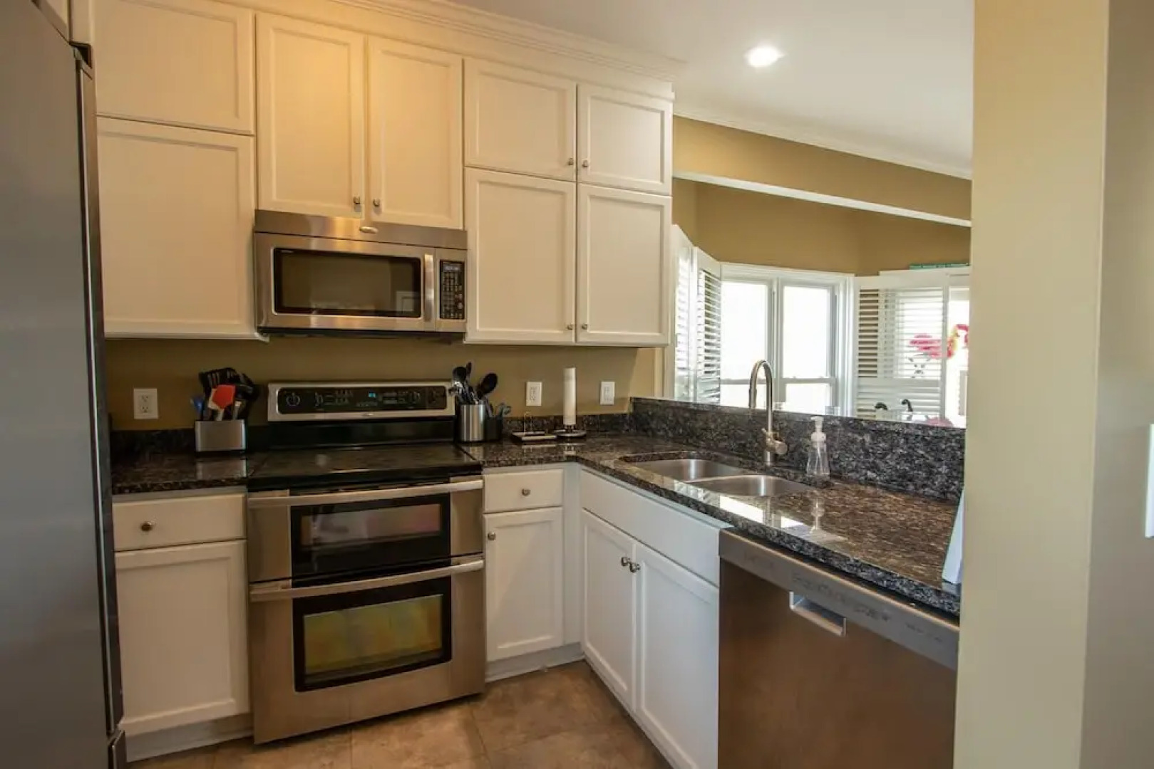 314 Ocean Point Dr