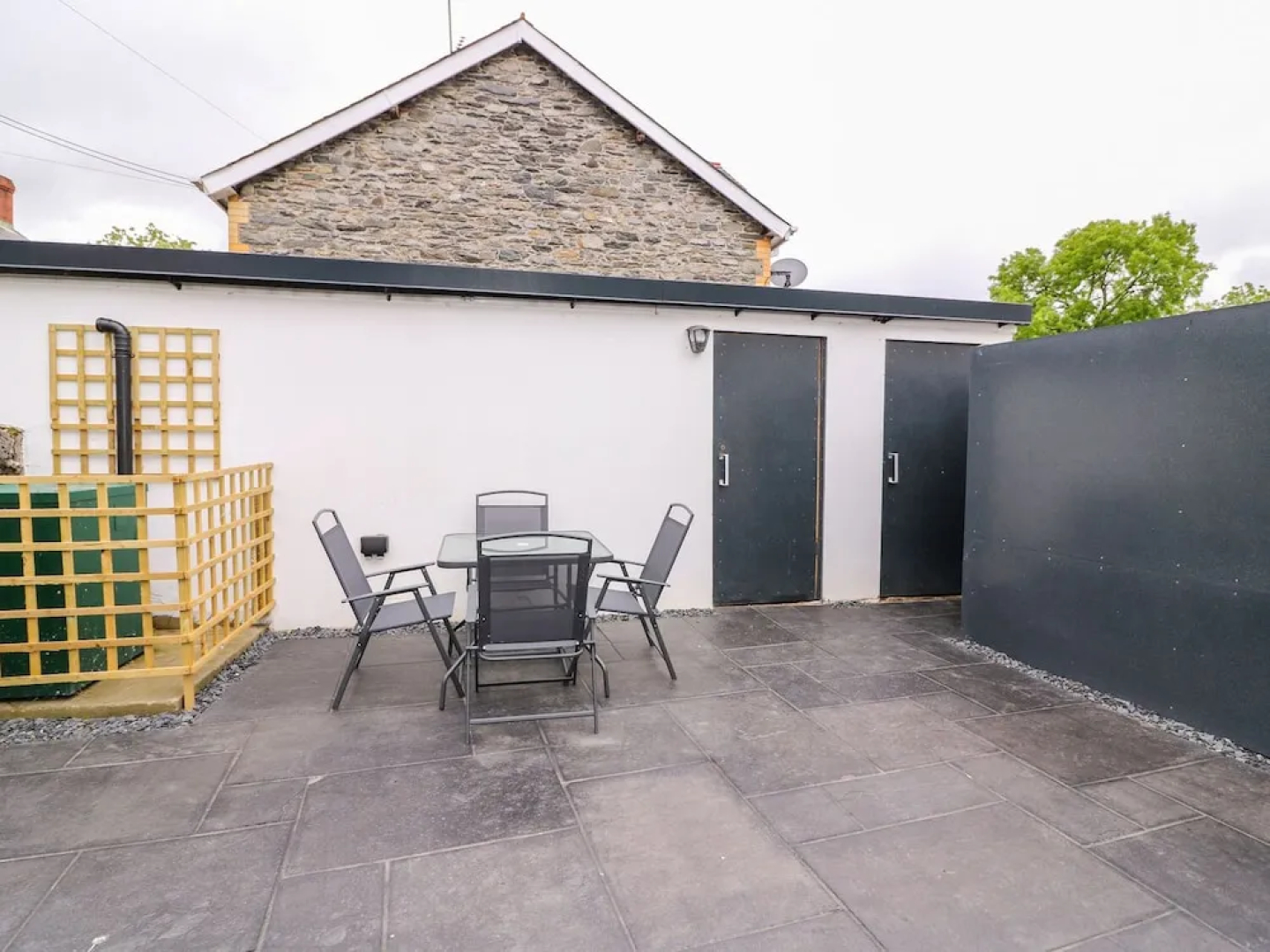 1 Poplar Terrace