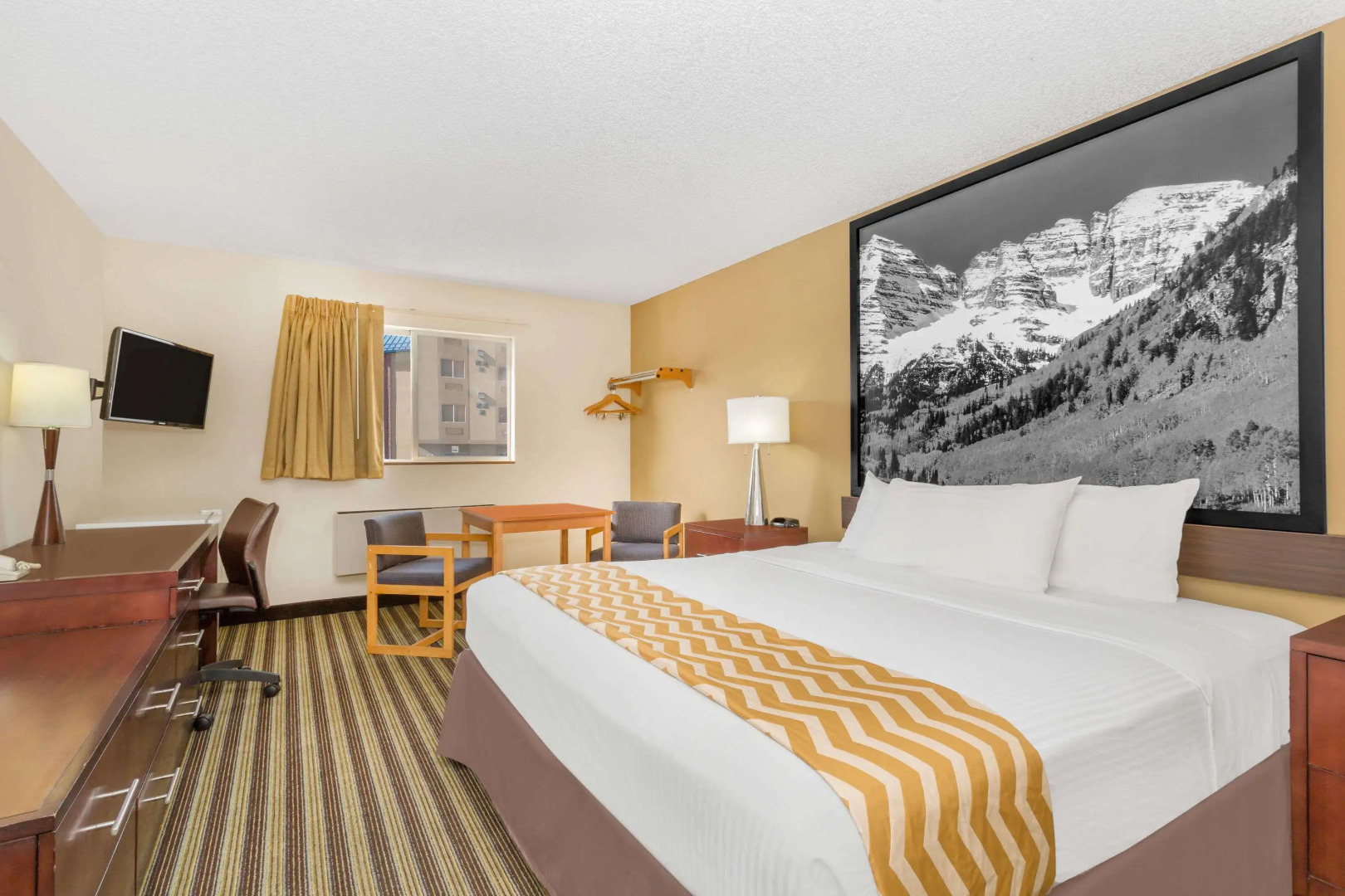 Travelodge by Wyndham Loveland/Fort Collins Area