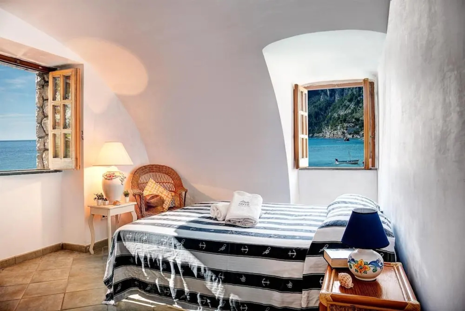 La Cabane Bleau - The Perfect Beachfront Apartment