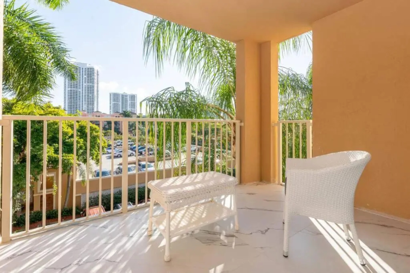 Yacht Club at Aventura Lux 2 Bed 2 Bath Brand New 2021