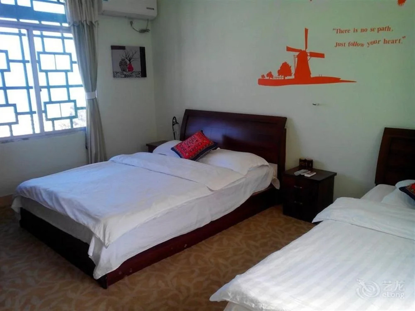 Deng Ba Lugu Lake Youth Hostel