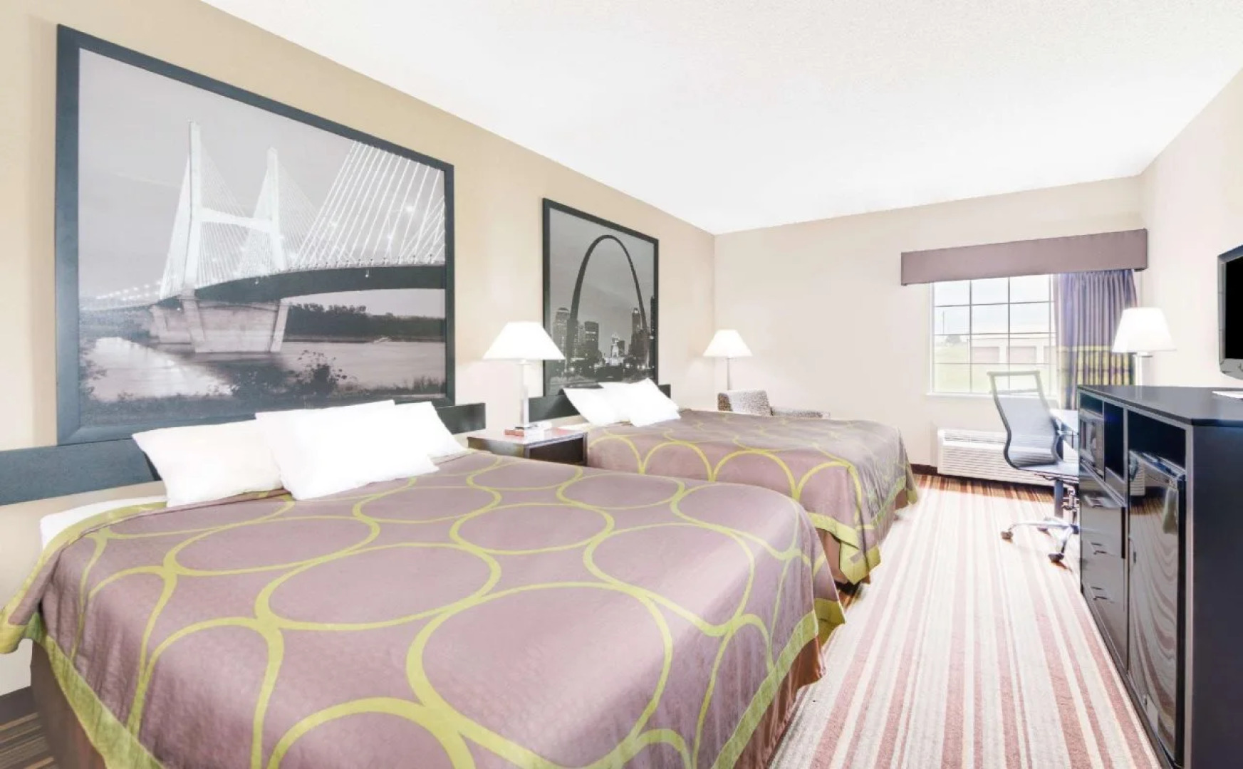 Super 8 by Wyndham Monett