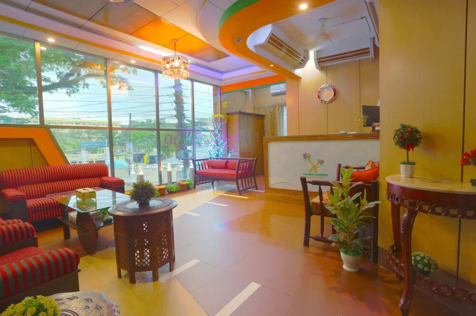 Farmis Garden Hotel & Restaurant