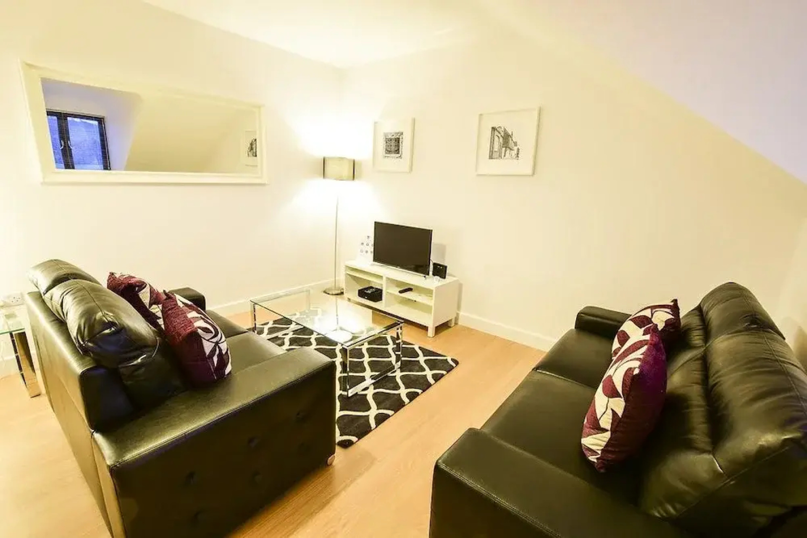 Roomspace Apartments -Kirk Court