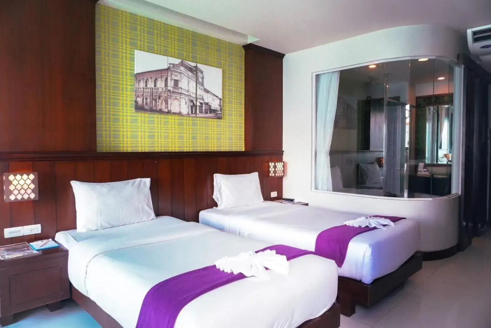 Supicha pool access hotel