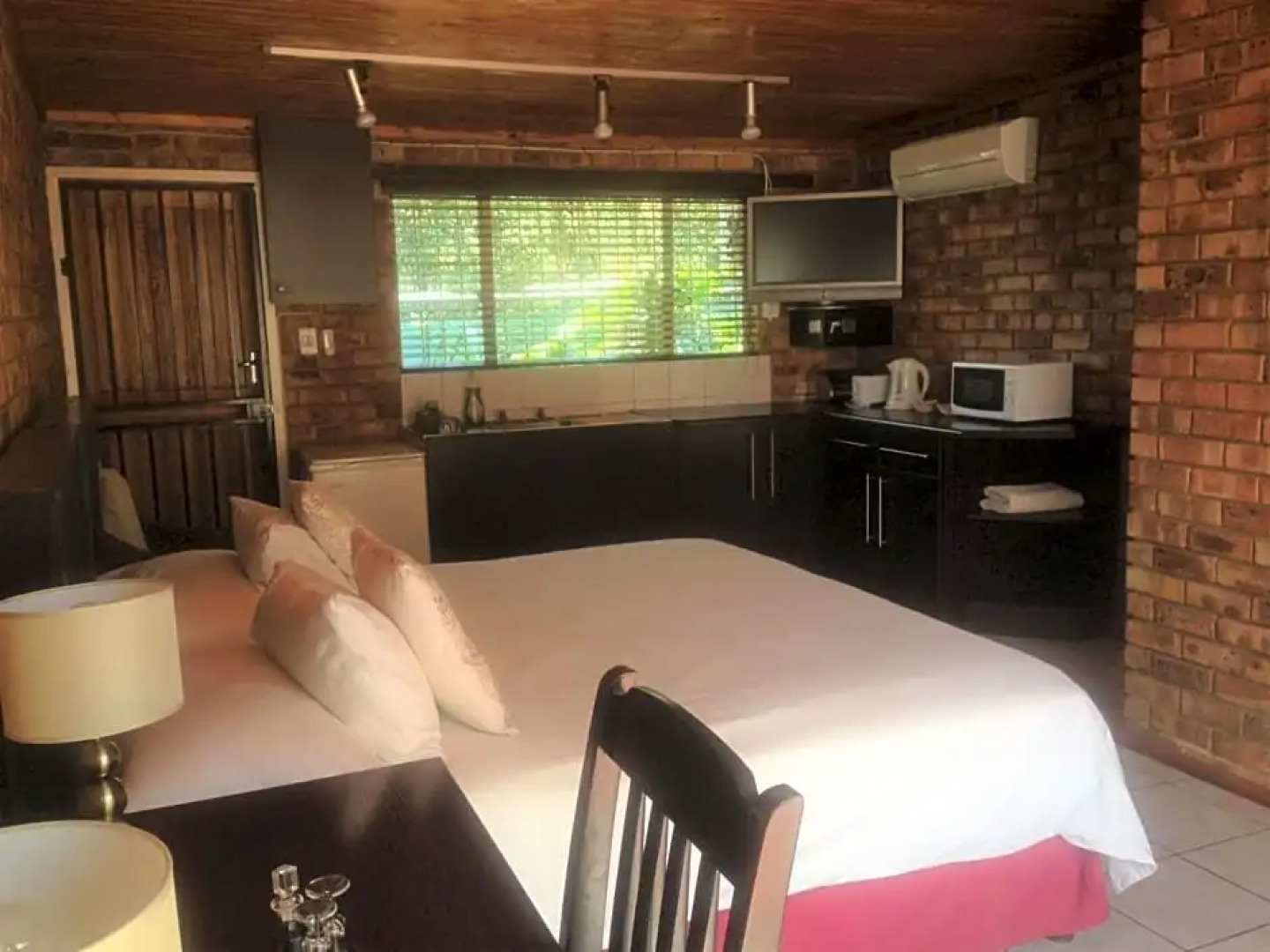 The Lazy Grape Guest Lodge