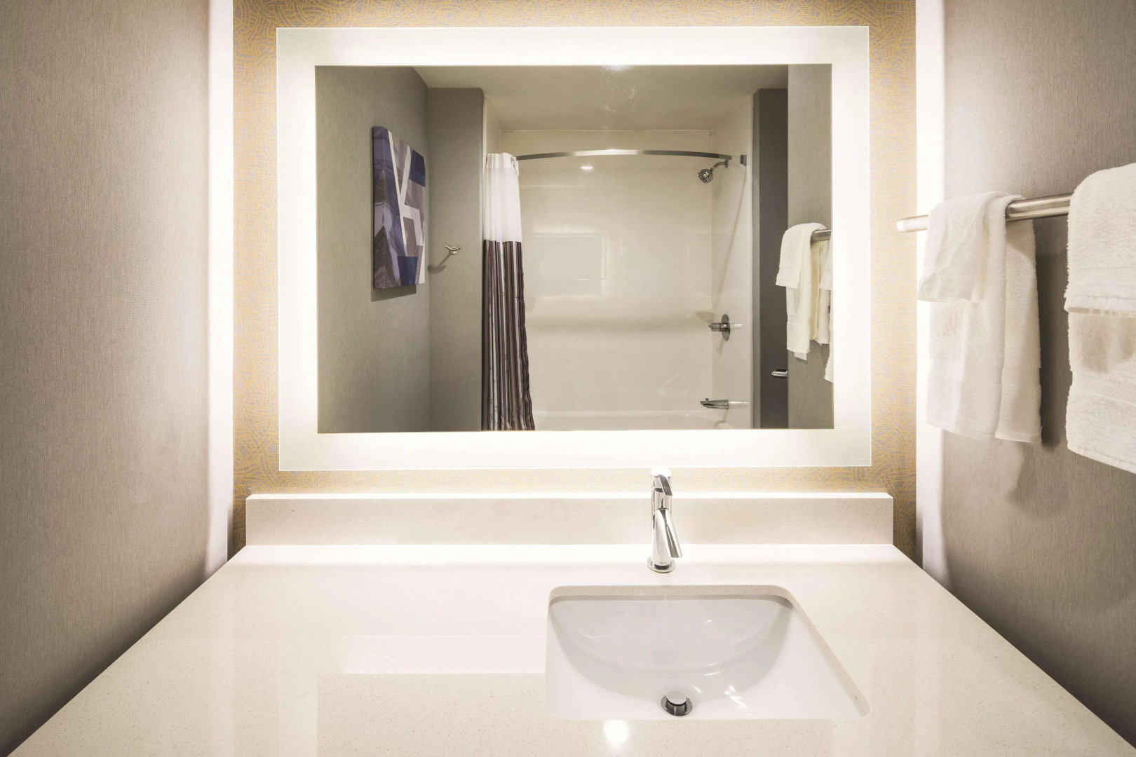 La Quinta Inn & Suites by Wyndham Atlanta South - McDonough