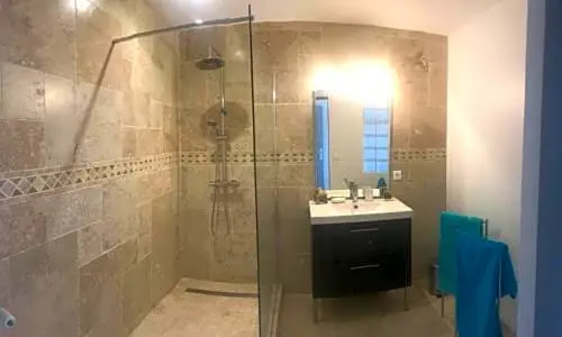 Chambres d hôtes de charme dans Mas La Souvine du 17ème, chambres climatisées