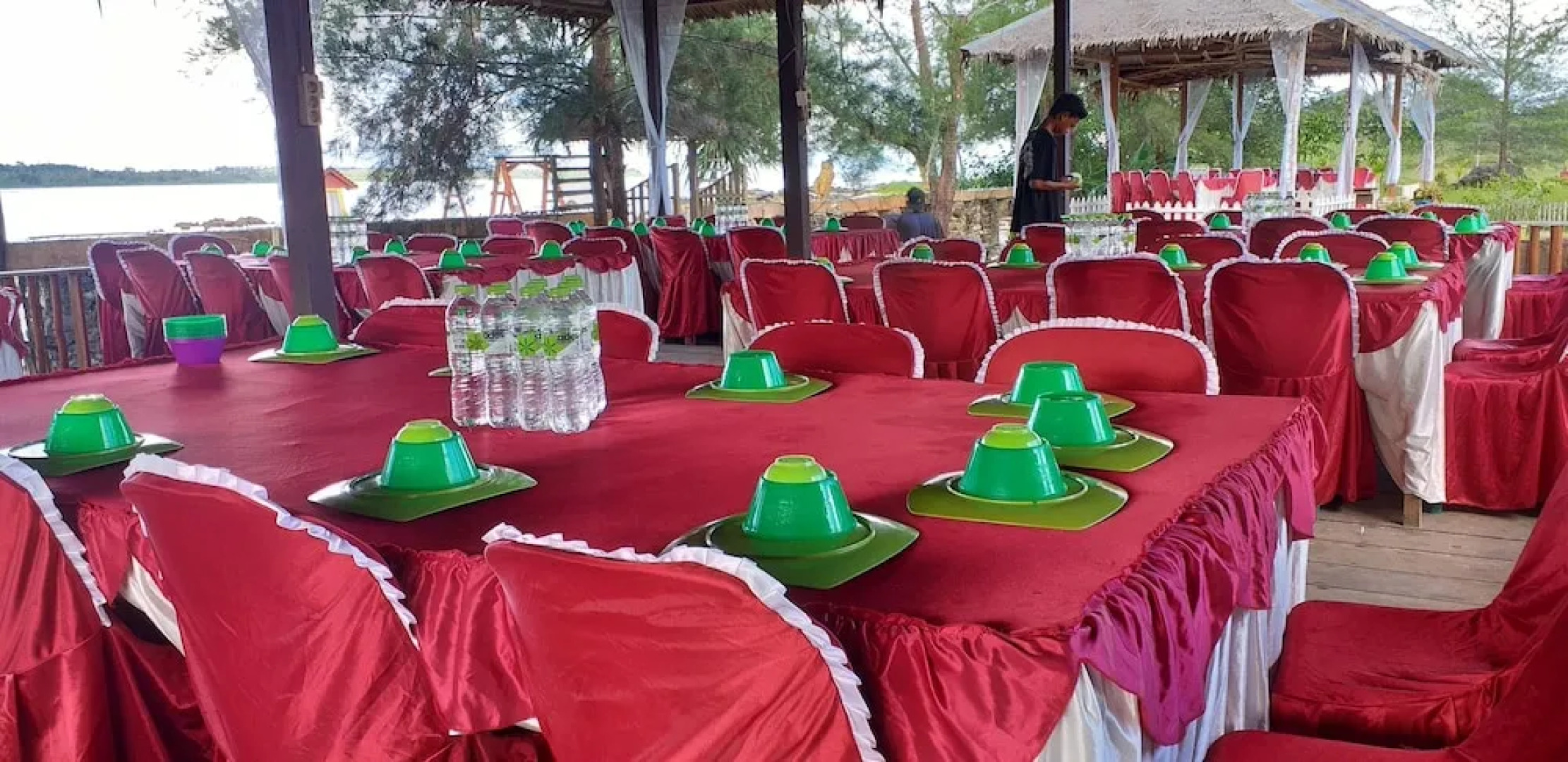 Simeulue Nanik Surfcamp