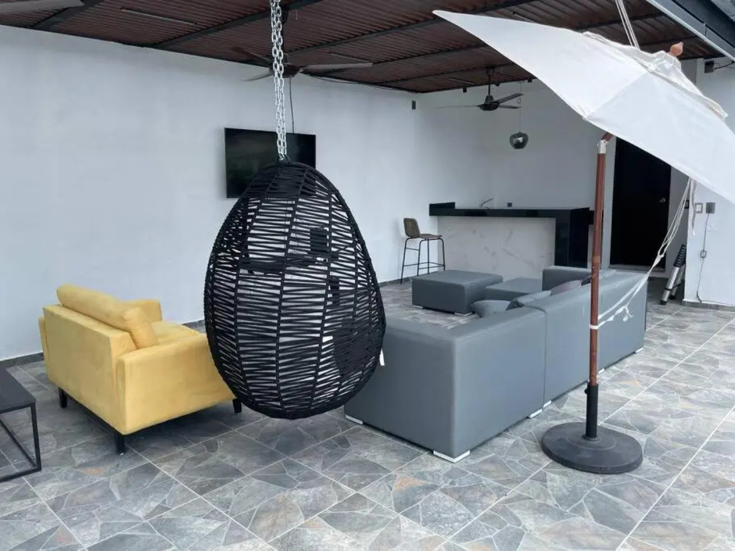 Amplia Eco-casa,alberca, jardín,4 hab,equipada.