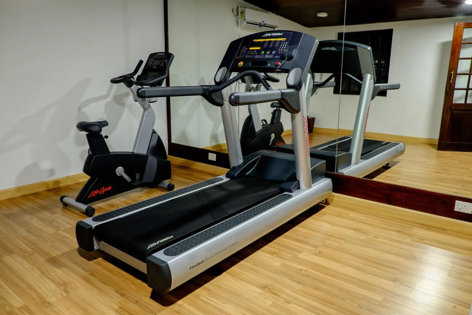 Brunton Boatyard - Cgh Earth