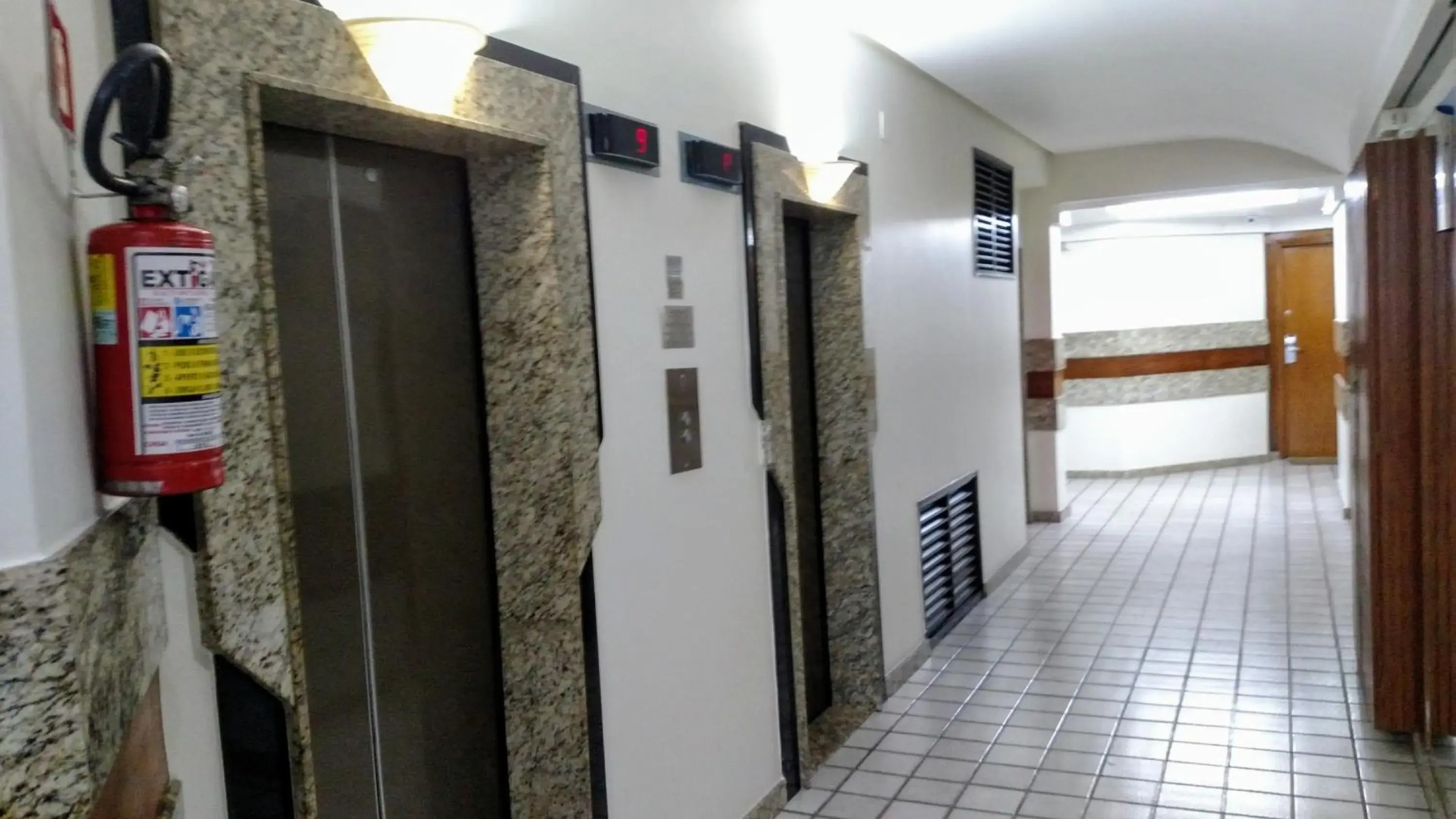 Flat Pasárgada 712, Free Bikes, pé na praia