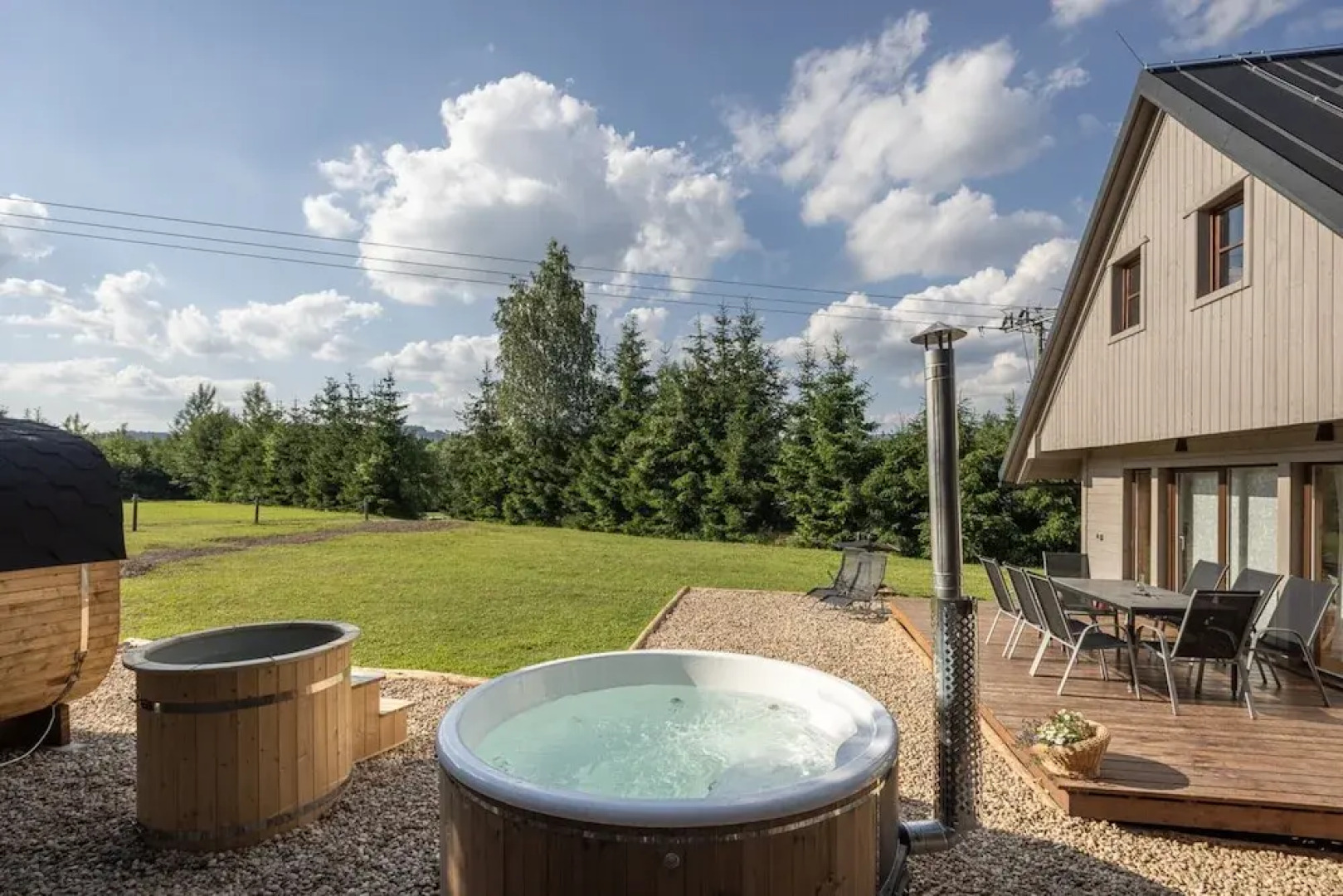 Villa in Dolni Branna With Sauna