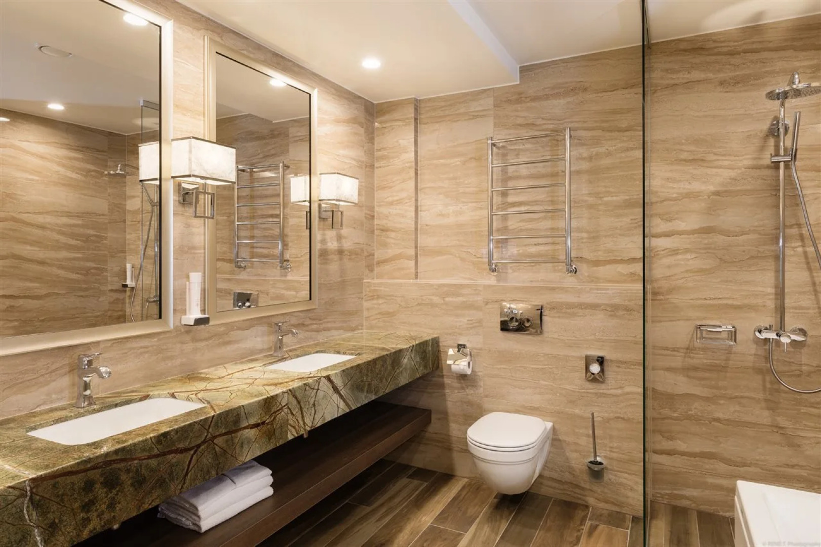 Спа- и конференц-отель V