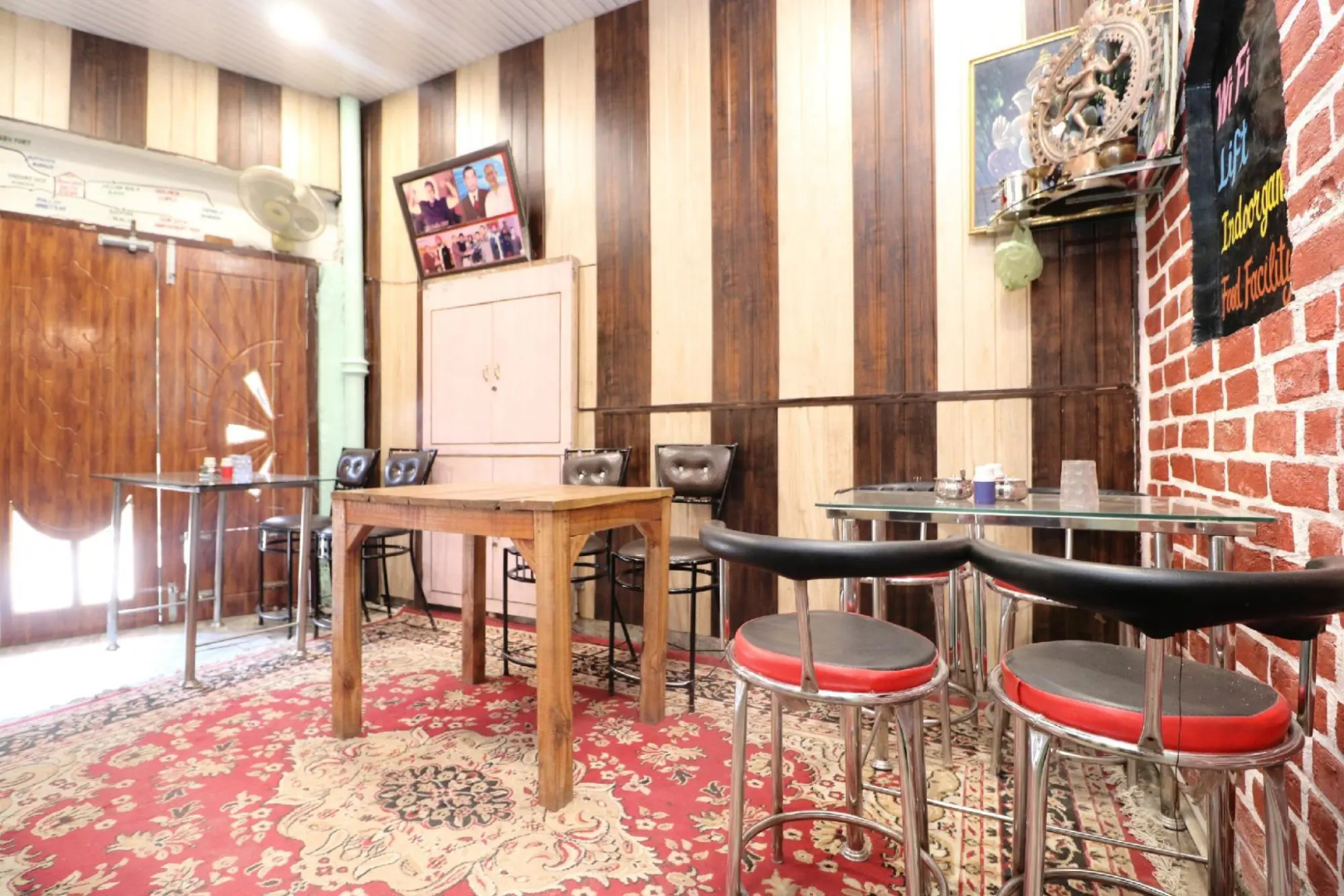 Oyo 30935 Appna Ghar Hotel