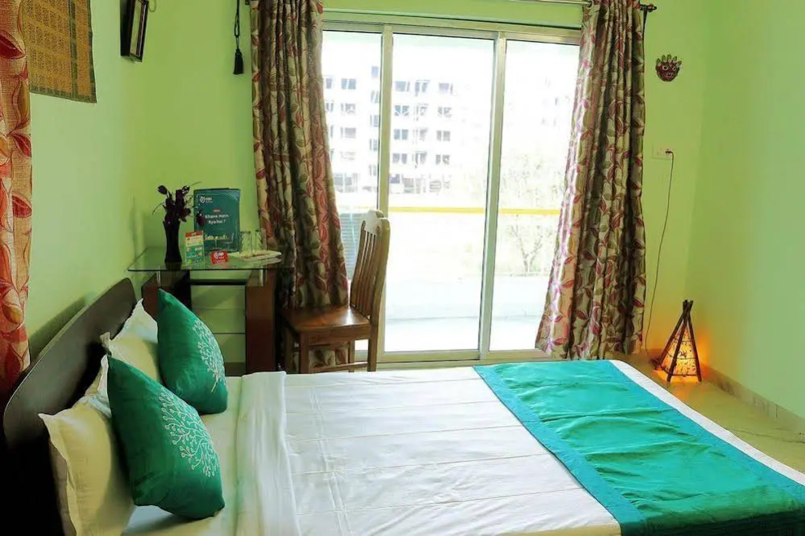 OYO Apartments New Town Axis Mall