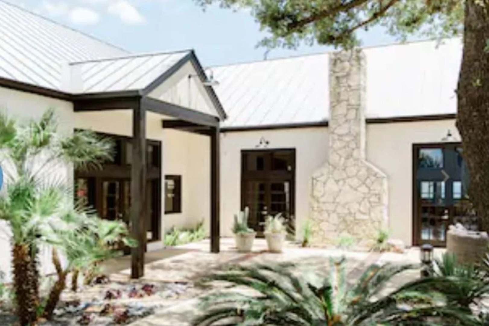 Hillside Boutique Hotel