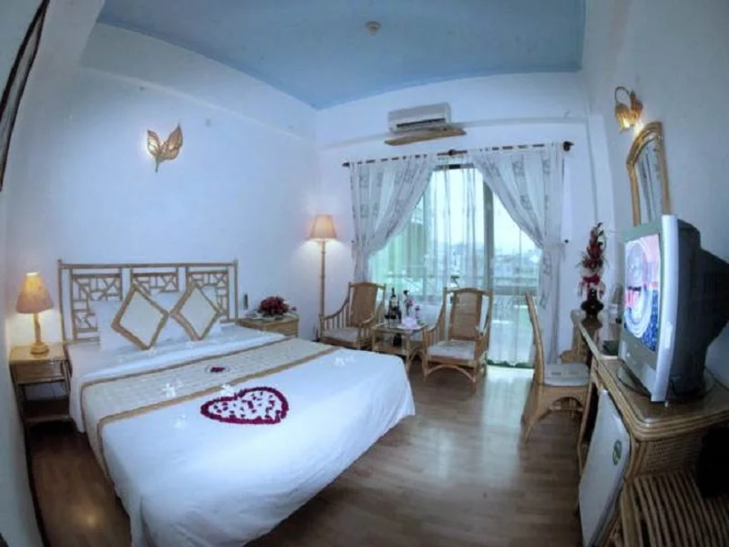 Biệt thự xanh lam