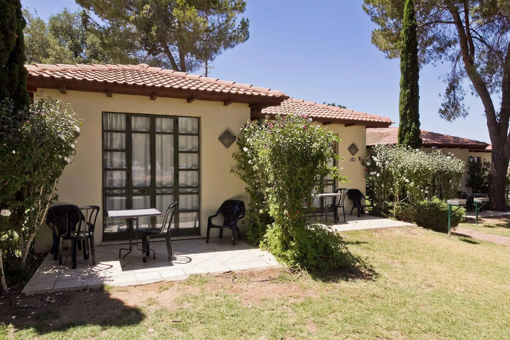 Shoresh Green Hills Family Suites Hotel