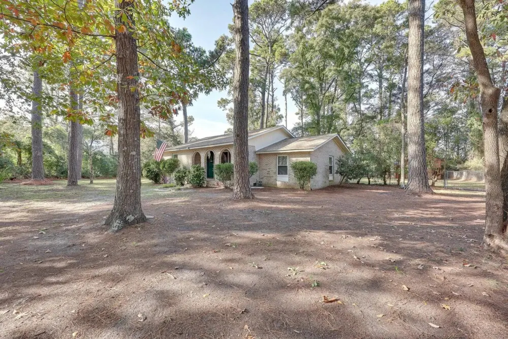 Pet-friendly Southport Home w/ Deck: 8 Mi to Beach