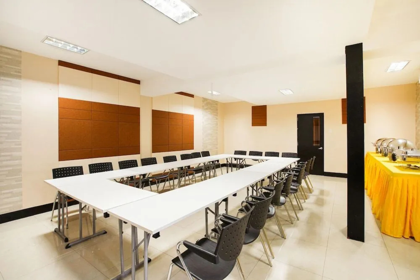 Oyo 244 Driggs Suites