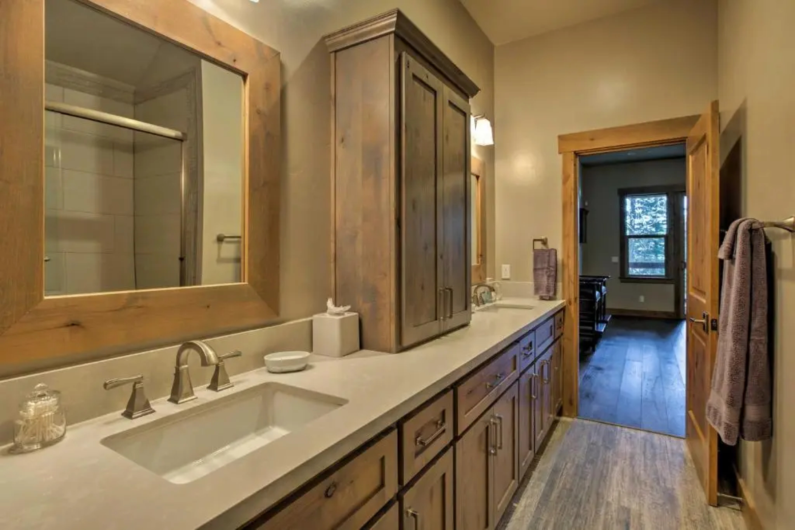 Saint Bernard - INCREDIBLE MOUNTAIN GETAWAY HOT TUB GAME ROOM GAS BBQ L2 EV CONNECTION TAHOE
