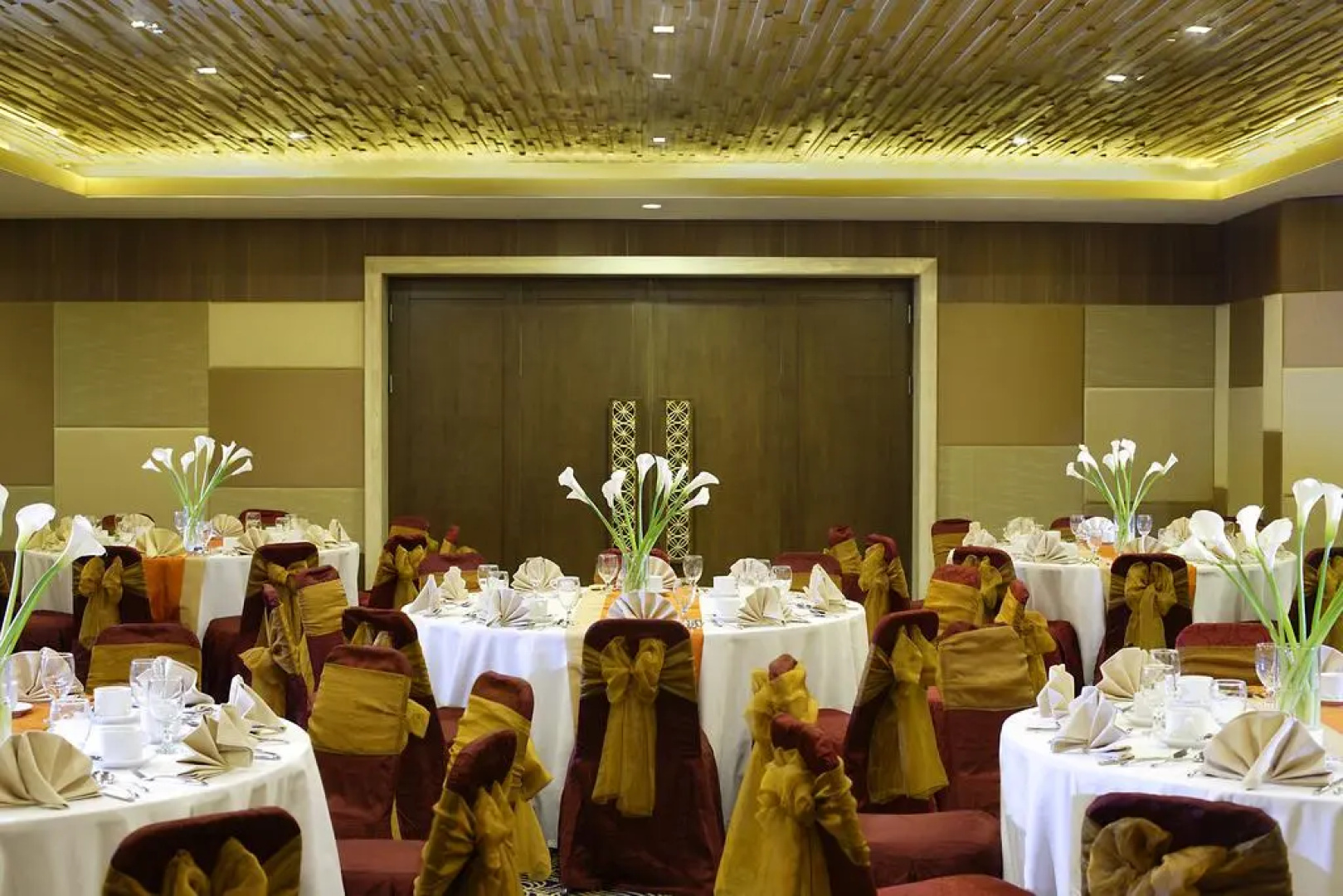Hotel Santika Pandegiling Surabaya
