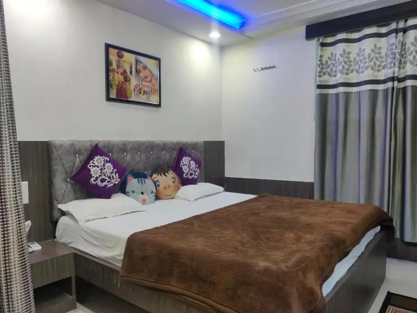 Hotel Centre Point by OYO Rooms