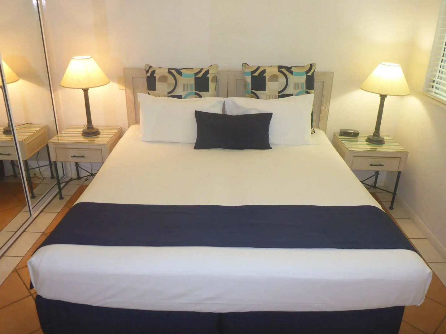 Palm Cove Tropic Apartments