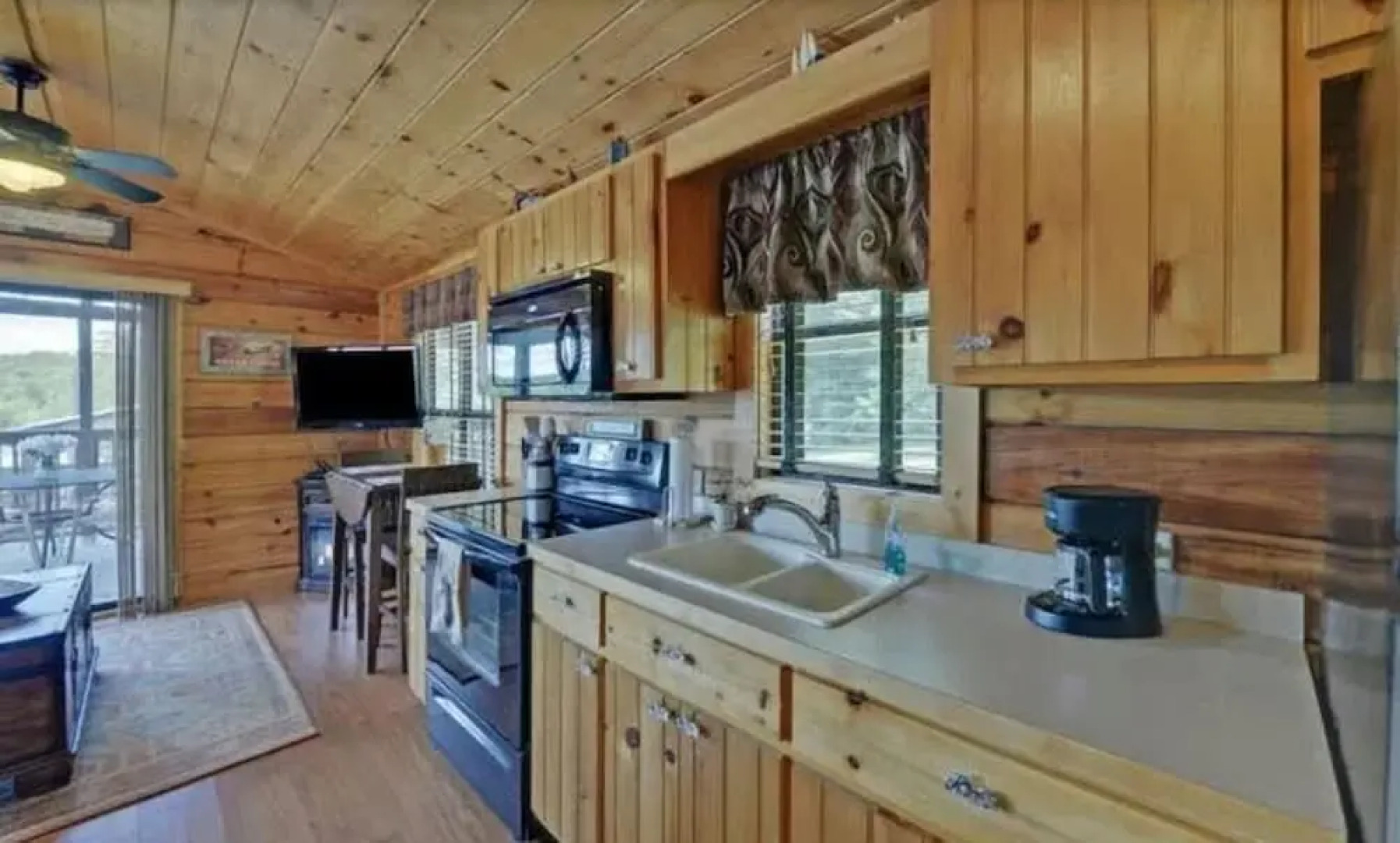 Copperhead Lodge and Resort Cabin Rentals