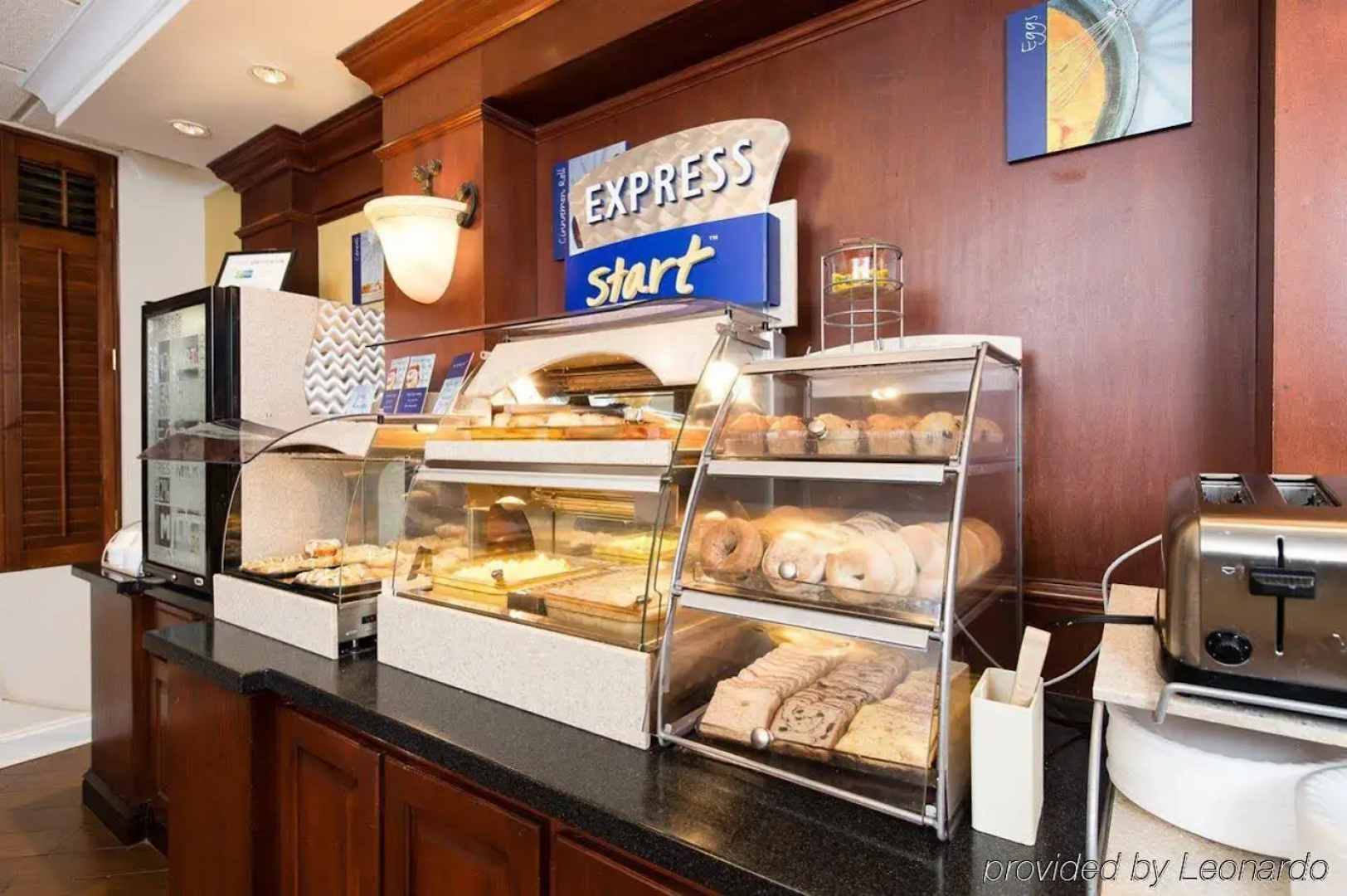 Holiday Inn Express & Suites Columbia-I-26 @ Harbison Blvd by IHG