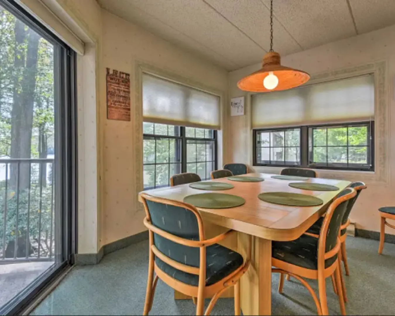 Cozy Pocono Mountain Escape